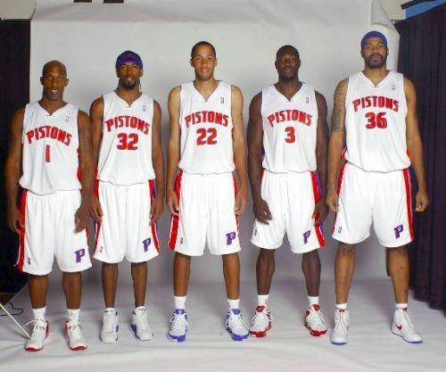 图片报：埃姆雷-詹成多家土耳其豪门目标，球员倾向留在多特（图片报：多支土超豪门相中埃姆雷-詹，球员更倾向继续留守多特）