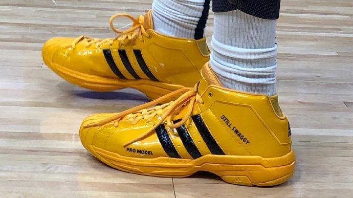 NBA球员数据统计：助攻、得分、篮板排行,（NBA球员数据榜：得分、助攻、篮板排行榜）