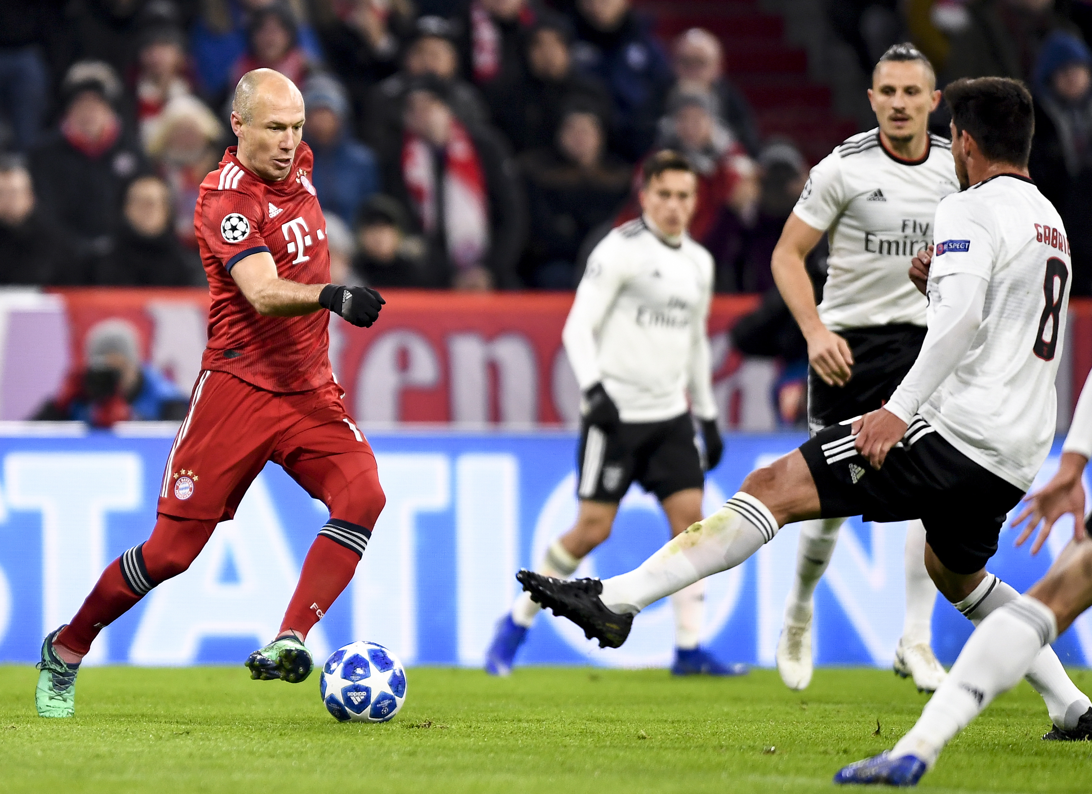 NBA：独行侠击败骑士 东契奇全场数据爆炸（NBA：独行侠力克骑士，东契奇砍下豪华数据）