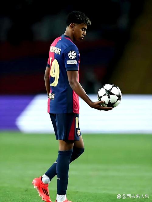 美记：马刺不愿放弃卡斯尔和哈珀，即便交易对象是字母哥（美媒：即使交易对象是字母哥，马刺也不愿送出卡斯尔和哈珀）