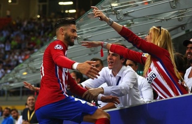 字母哥这时候的买房动作，真的让人浮想联翩啊！（字母哥此刻的置业操作，着实引人遐想）