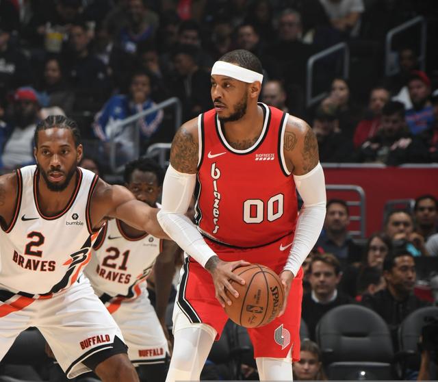 库库：切尔西在逐步走上正轨；在国家队走过的路不容易（库库：切尔西一步步回归正轨；国家队之路并不轻松）