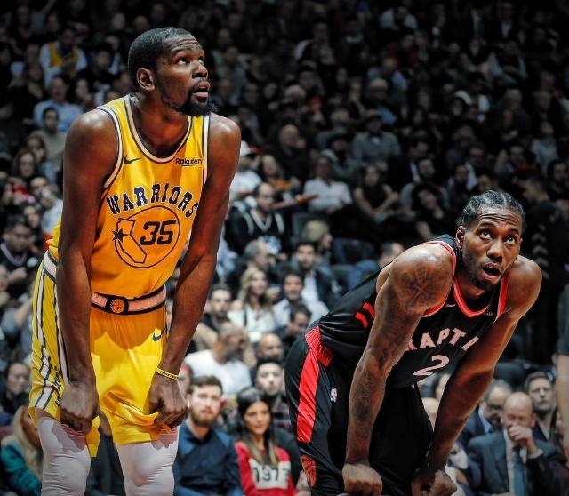 英超积分榜更新：曼城榜首压力加大,（英超积分榜最新：曼城领跑压力骤增）