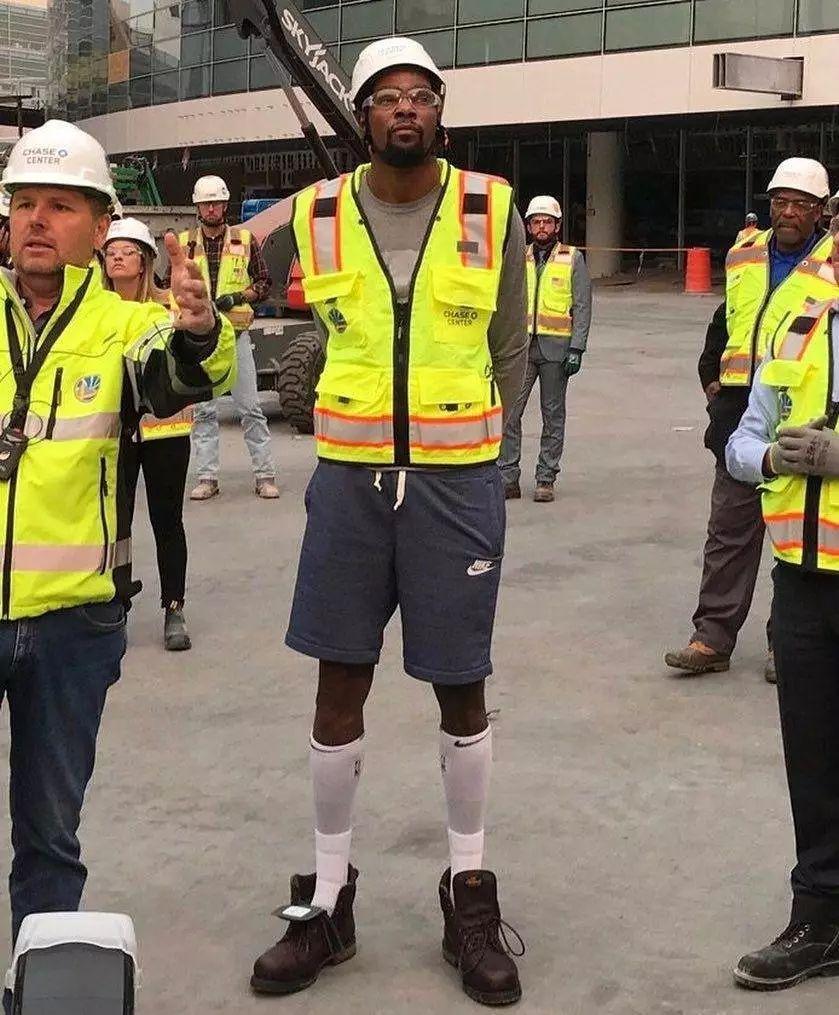 米体：尤文将马赛中场赫伊别尔视为冬窗优先目标（米体：尤文今冬引援首选锁定马赛中场赫伊别尔）