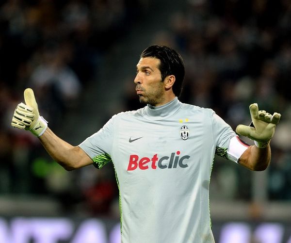 秋田vs仙台首发：佐藤大树先发，乡家友太、宫崎鸿在列（秋田战仙台首发公布：佐藤大树先发，乡家友太、宫崎鸿入选）