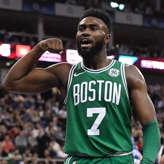 韩镕泽：赢下这场比赛是靠全队的信念，感谢球迷这一年的支持（韩镕泽：胜利源自团队信念，感谢球迷一年陪伴与支持）